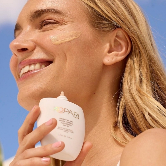 Kopari Bright As Day Sheer Mineral Sunscreen SPF 50, NIB - Picture 8 of 14